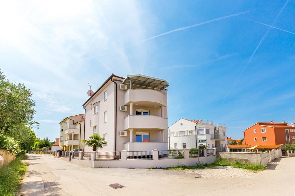 Apartments Tomo เมดูลิน ภายนอก รูปภาพ